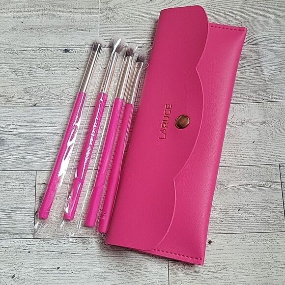 Laruce Kayla 4 Piece Eye Makeup Brush Set - Picture 2 of 5
